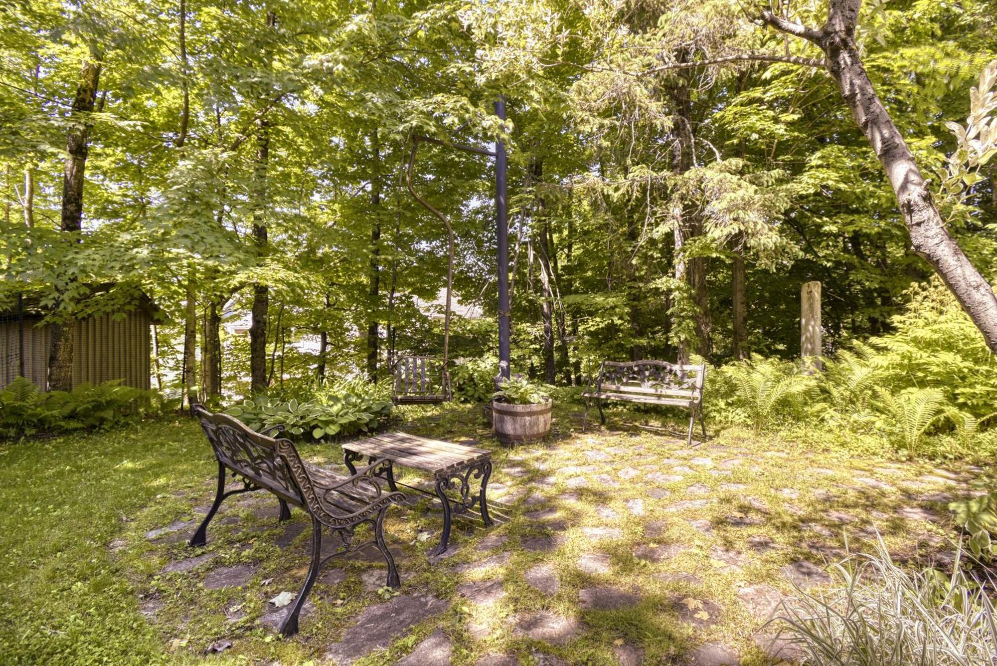 Auberge Le Lupin-Self Check-In Mont-Tremblant Exterior foto