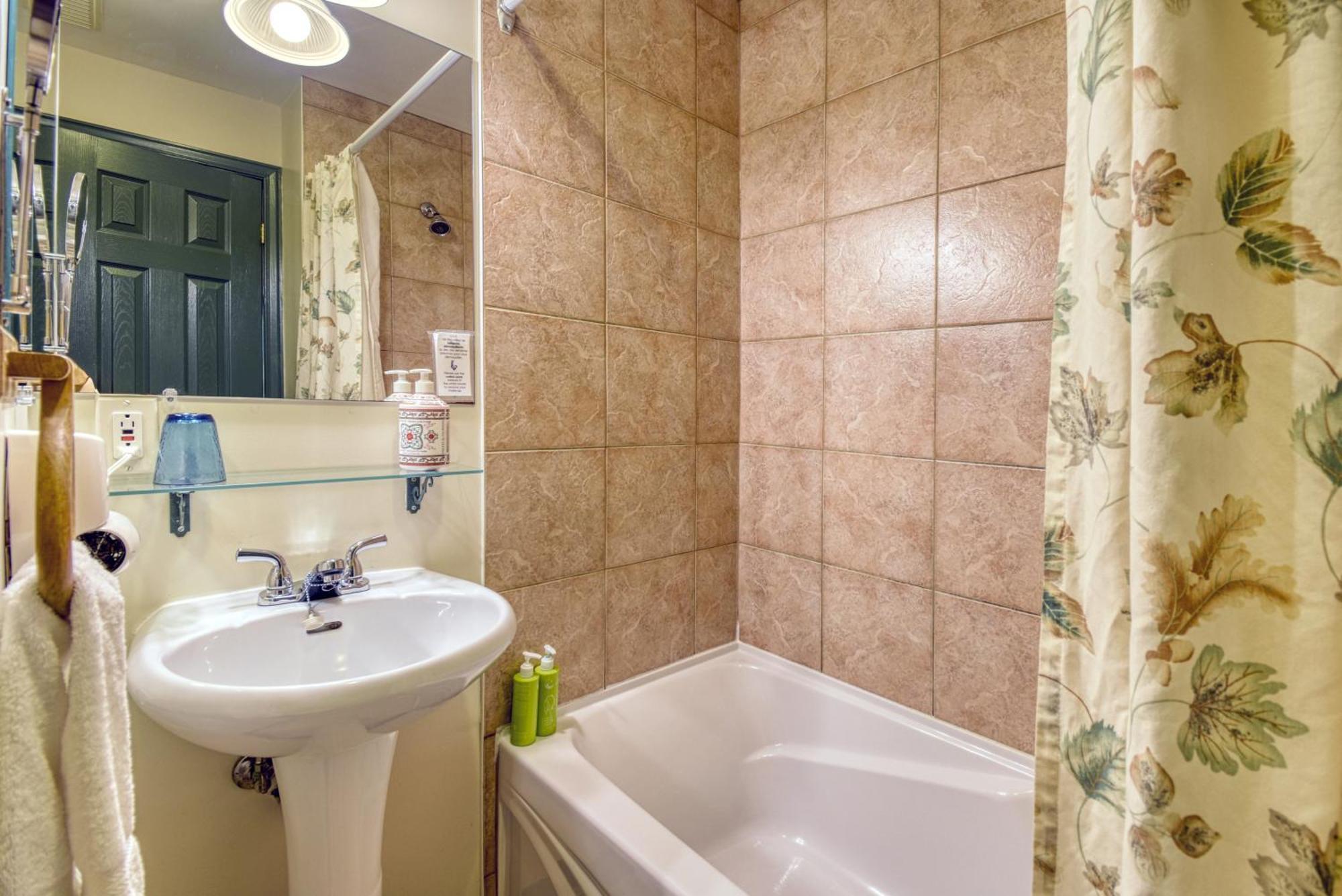 Auberge Le Lupin-Self Check-In Mont-Tremblant Exterior foto